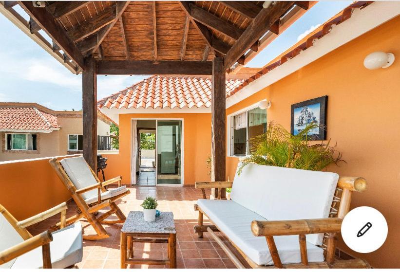 Hostal Las Rosas De Punta Cana Exterior foto